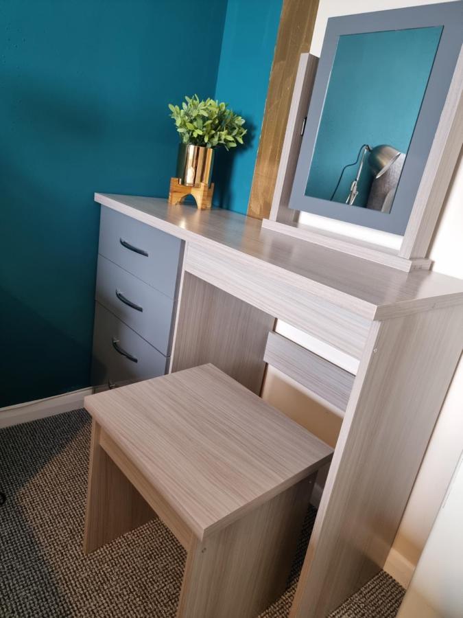 Lovely 2 Bedroom Serviced Apartment With Parking Mansfield Exteriör bild