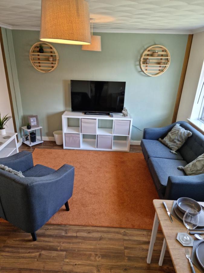 Lovely 2 Bedroom Serviced Apartment With Parking Mansfield Exteriör bild
